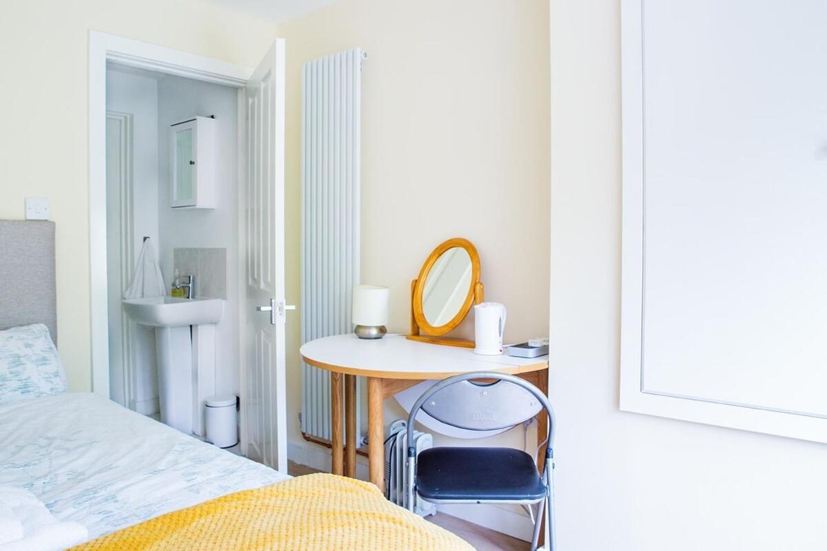New Snug Doubleensuite In Central 弗瑞斯特 外观 照片